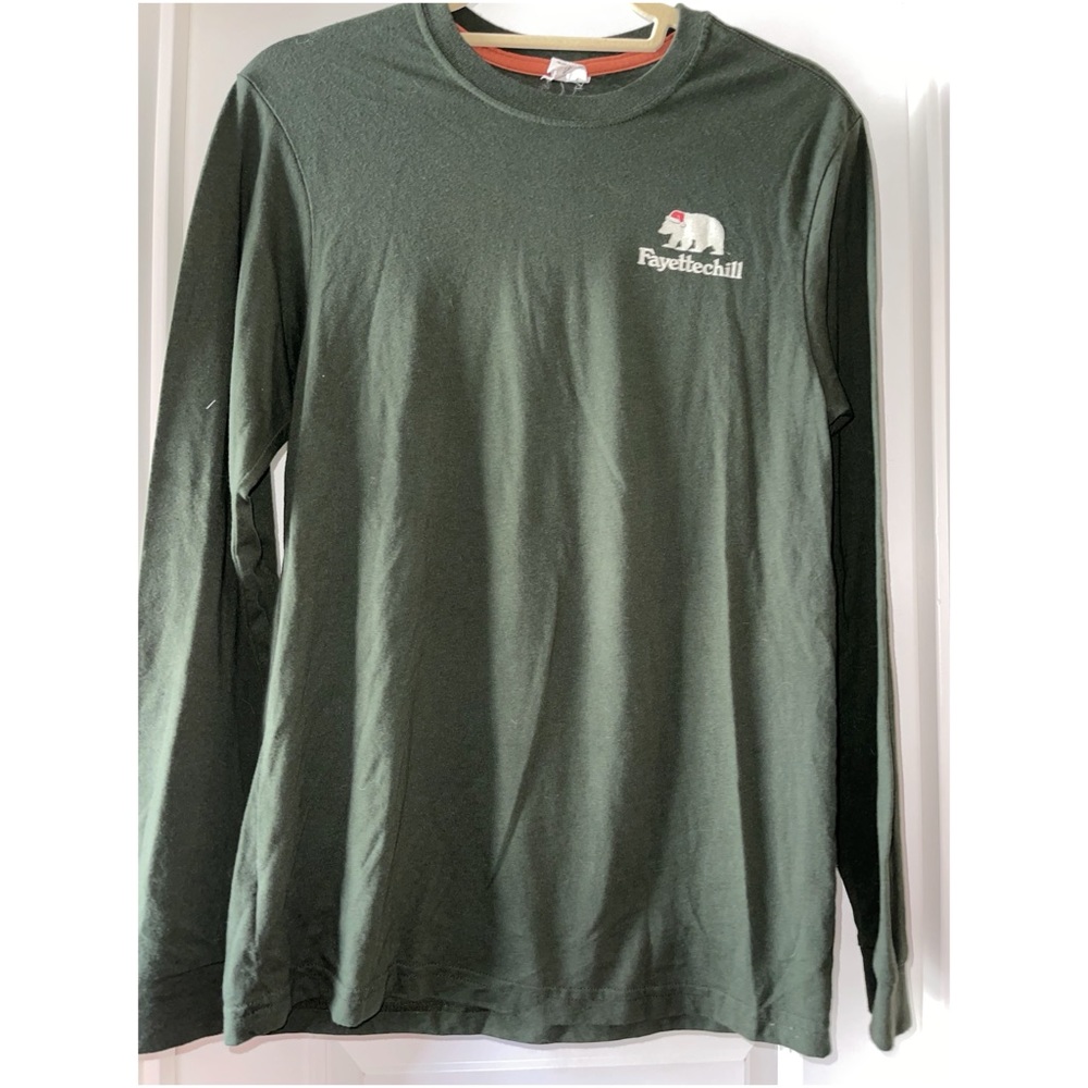 Fayettechill T-shirt Christmas Edition. Unisex Size Medium. - Picture 3 of 4